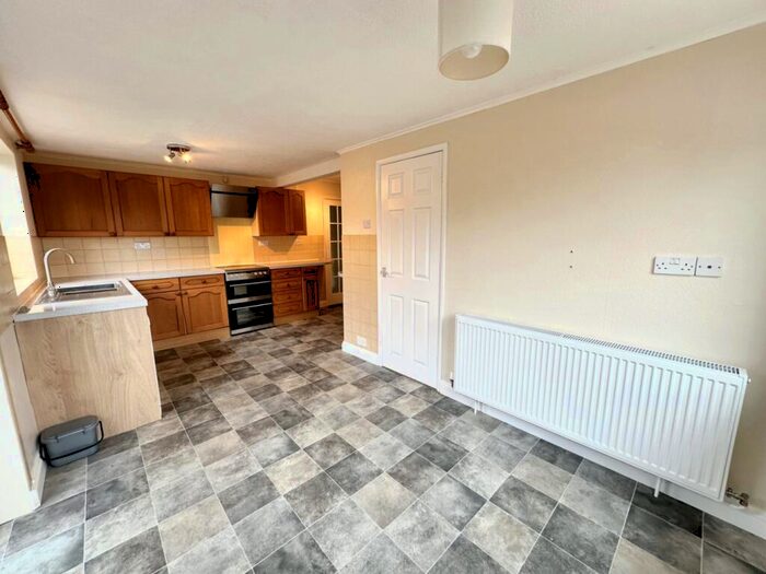 4 Bedroom Detached Bungalow For Sale In Owl End Way, Lower Boddington, NN11