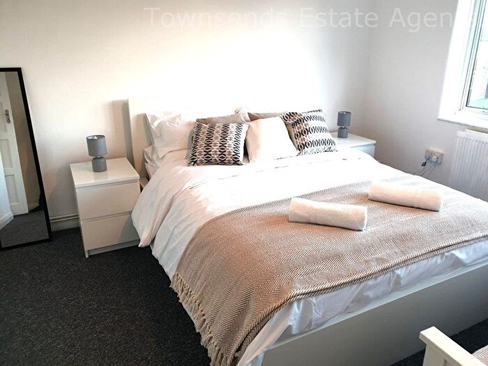 3 Bedroom Detached House To Rent In Hayling Road, Watford, WD19