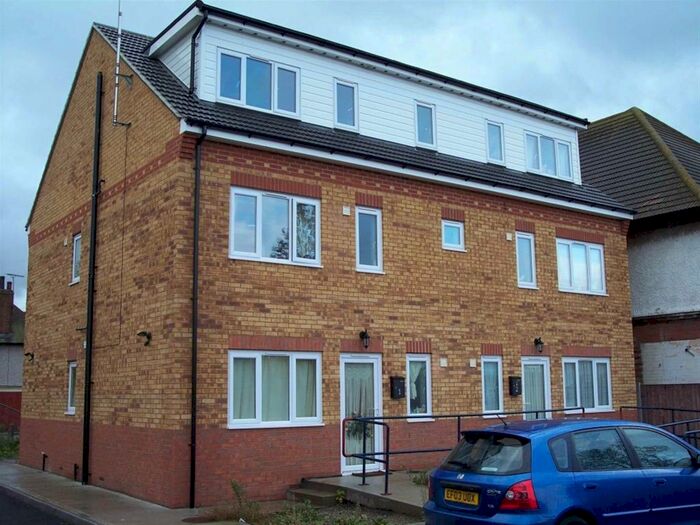 1 Bedroom Flat To Rent In St Chads Court, A St.Chads Road, Tilbury, Essex, RM18