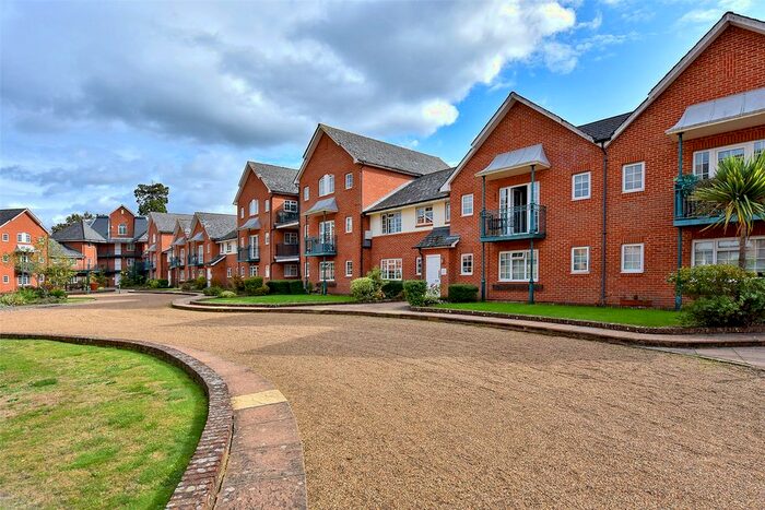 2 Bedroom Flat To Rent In Knights Place, St. Leonards Road, Windsor, Berkshire, SL4