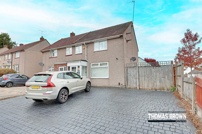 2 Bedroom Semi-Detached House For Sale In Broomwood Road, Orpington, BR5