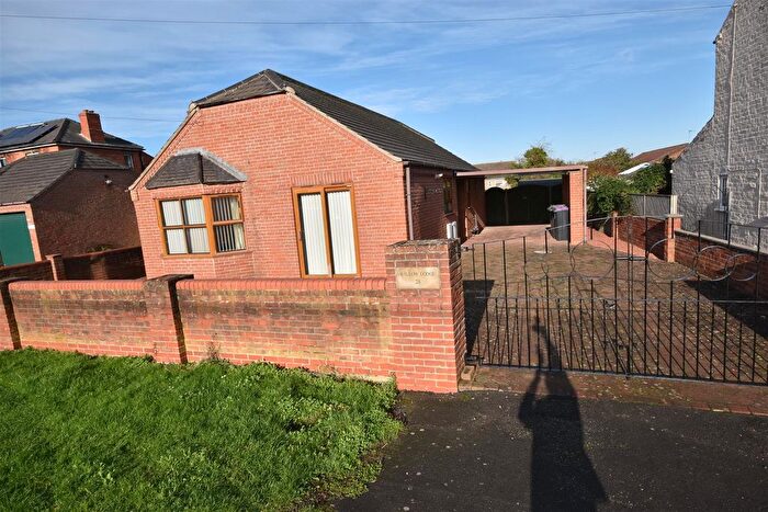 2 Bedroom Detached Bungalow For Sale In Lincoln Road, Metheringham, Lincoln, LN4