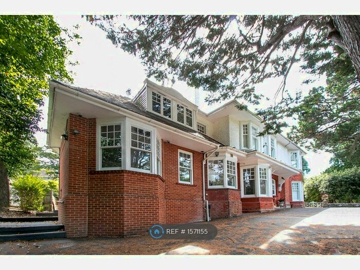 2 Bedroom Flat To Rent In West Overcliff Drive, Bournemouth, BH4