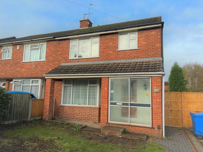 3 Bedroom Semi-Detached House To Rent In Tenacre Lane, Dudley DY3