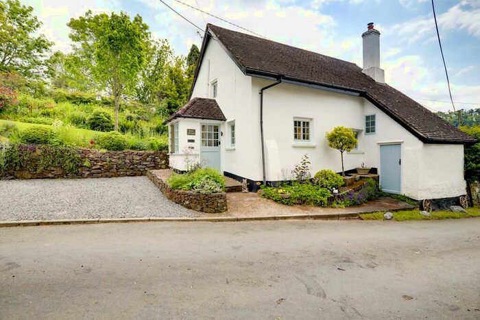 2 Bedroom Detached House For Sale In Higher Ashton, EX6