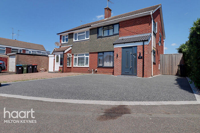 4 Bedroom Semi Detached House To Rent In Severn Way, Milton Keynes, MK3