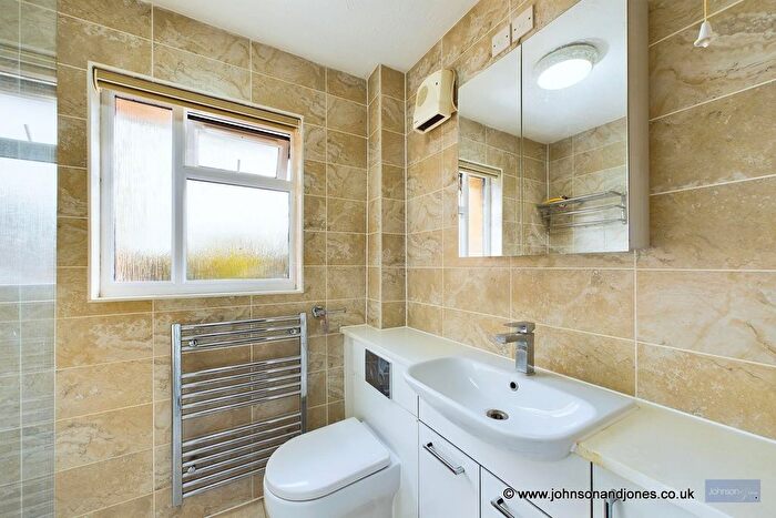 1 Bedroom Semi-Detached House To Rent In Mawbey Road, Ottershaw, Chertsey, KT16