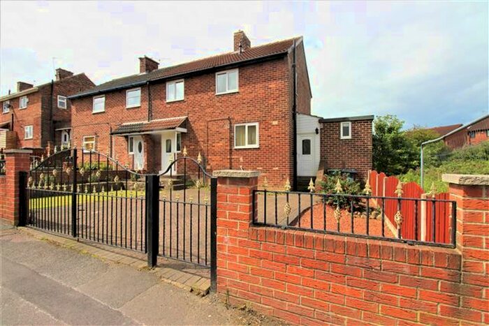 3 Bedroom Semi-Detached House To Rent In Wesley Avenue, Sheffield, S26