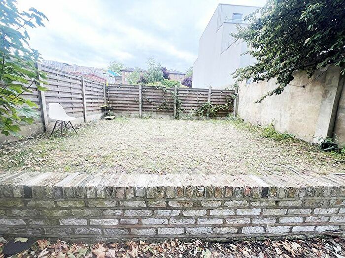 2 Bedroom Flat To Rent In St. Augustines Road, London, NW1