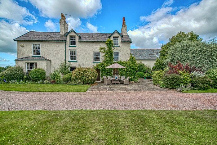 6 Bedroom Detached House For Sale In Well Lane, Mollington, Chester, CH1