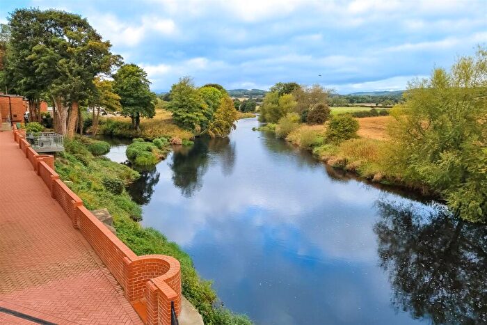 2 Bedroom Apartment For Sale In Pool Road, Pool In Wharfedale, Otley, LS21