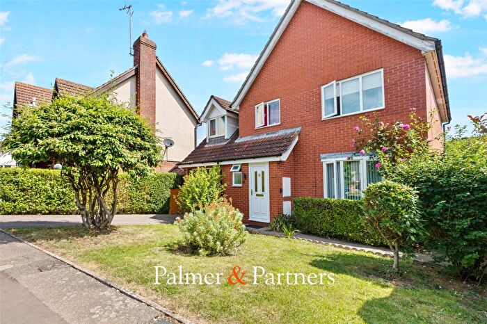 4 Bedroom Detached House For Sale In Goldcrest Close, Longridge Park, Colchester, Essex, CO4