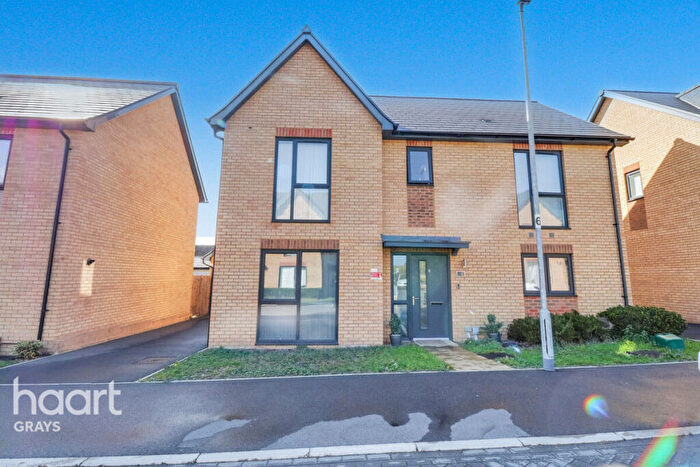 4 Bedroom Detached House For Sale In Devonshire Close, Grays, RM20