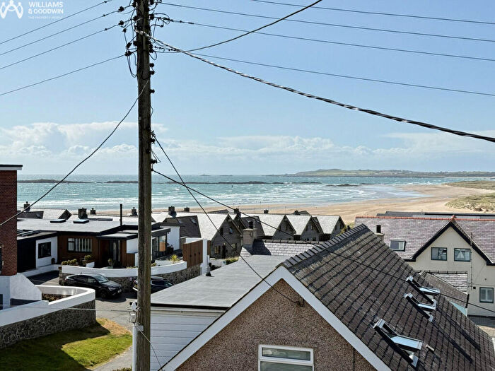 6 Bedroom Semi-Detached House For Sale In Station Road, Rhosneigr, Anglesey, LL64