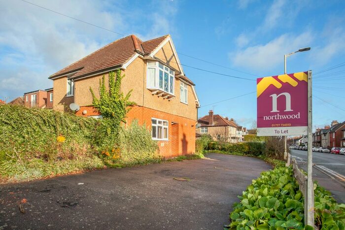 1 Bedroom Flat To Rent In Sandridge Road, St Albans, AL1