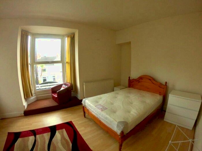 2 Bedroom Terraced House To Rent In A Brynymor Street, Swansea, SA2