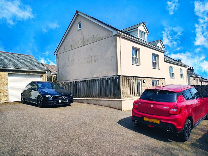 4 Bedroom Semi Detached House To Rent In Antron Hill, Penryn, TR10