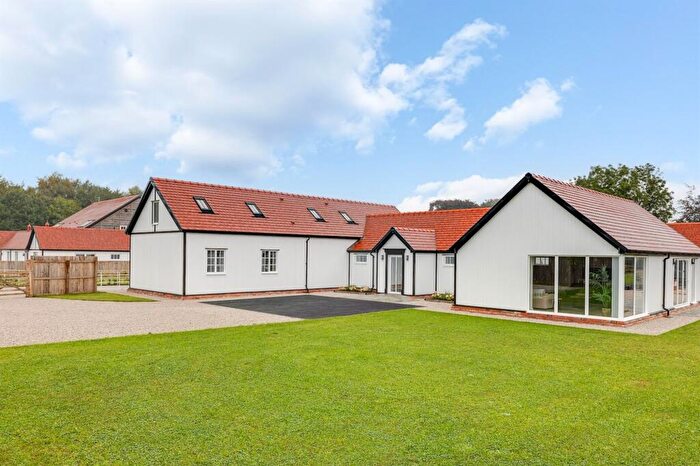 4 Bedroom Detached House For Sale In Sandy Brow Close, Tarporley Road, CW6