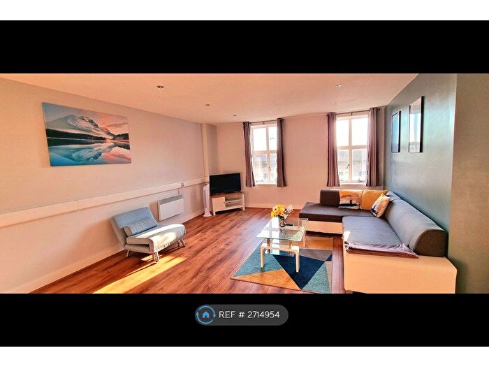1 Bedroom Flat To Rent In Castle Buildings, Swansea, SA1
