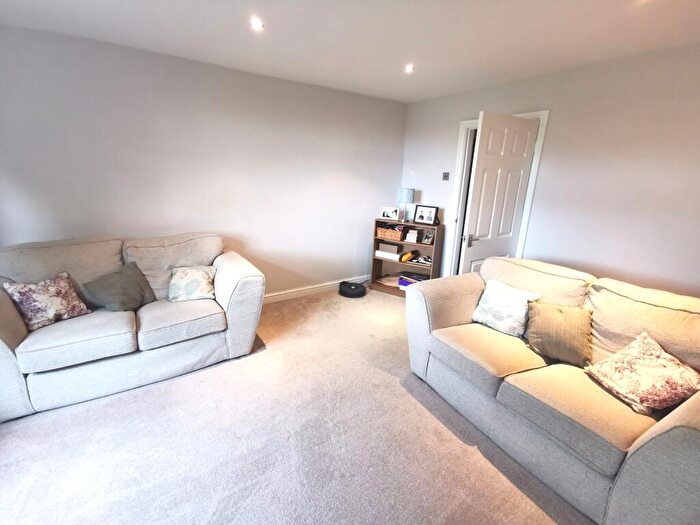 2 Bedroom Flat To Rent In Wansbeck Lodge, Manchester, M32