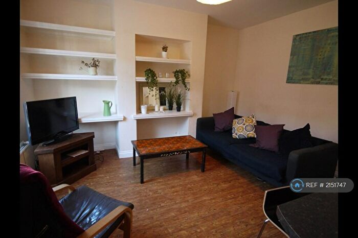 3 Bedroom Terraced House To Rent In Thornville Road, Leeds, LS6