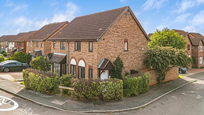 3 Bedroom Semi-Detached House For Sale In Sparrowhawk Way, Hartford, Huntingdon., PE29