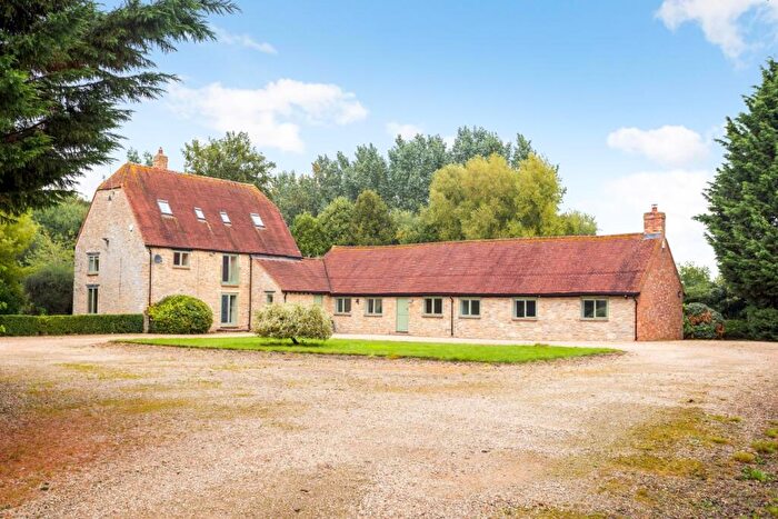 5 Bedroom Barn To Rent In Noke, OX3