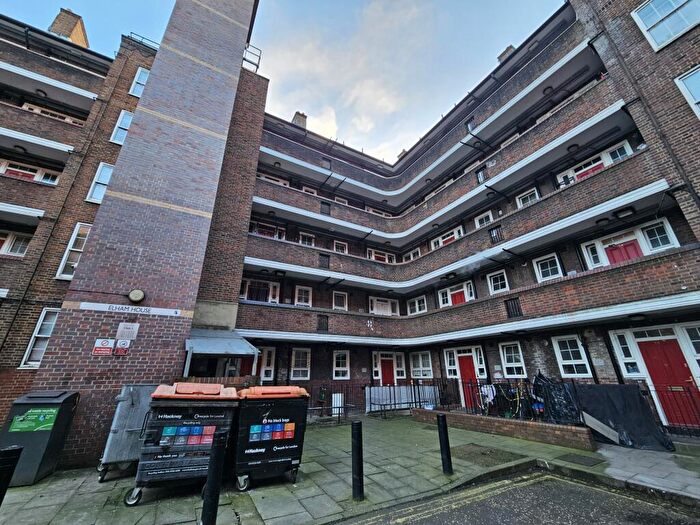 2 Bedroom Flat For Sale In Flat, Elham House, Pembury Road, Clapton, London, E5
