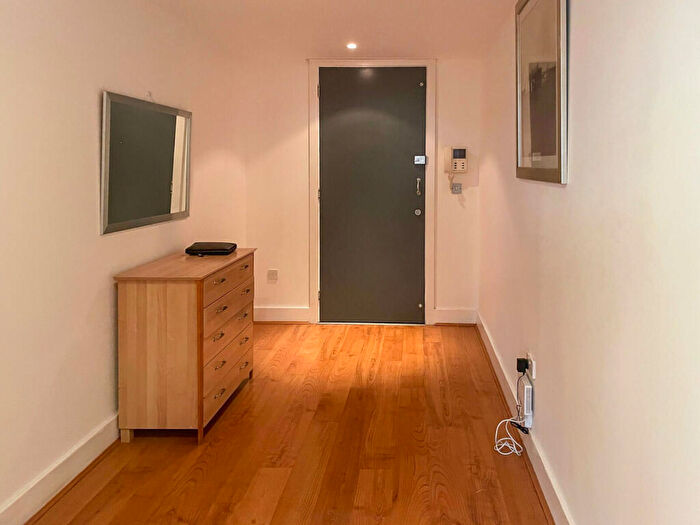 1 Bedroom Flat To Rent In Galaxy Building, Isle Of Dogs, London, E14