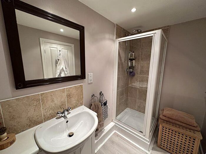 3 Bedroom Terraced House For Sale In Y Felinheli, Gwynedd, LL56