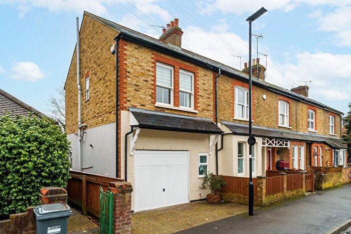 4 Bedroom Semi Detached House For Sale In St. Georges Road, Feltham, TW13