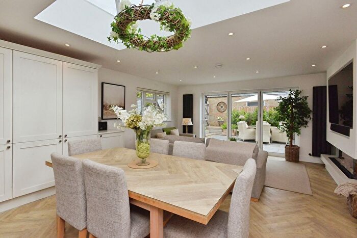 3 Bedroom Semi-Detached House For Sale In High View, Deanshanger, Buckinghamshire, MK19