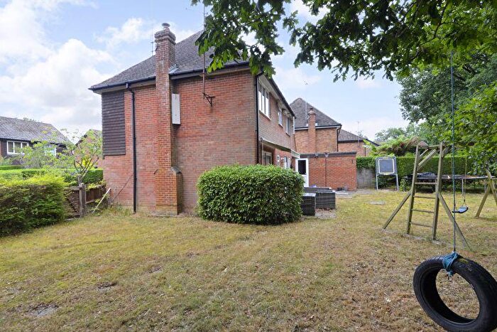4 Bedroom Detached House For Sale In Napper Place, Cranleigh, GU6