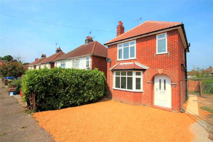 3 Bedroom End Of Terrace House To Rent In Smythies Avenue, Colchester, Essex, CO1