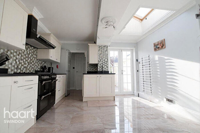 3 Bedroom Terraced House To Rent In Rosebery Street, Swindon, SN1