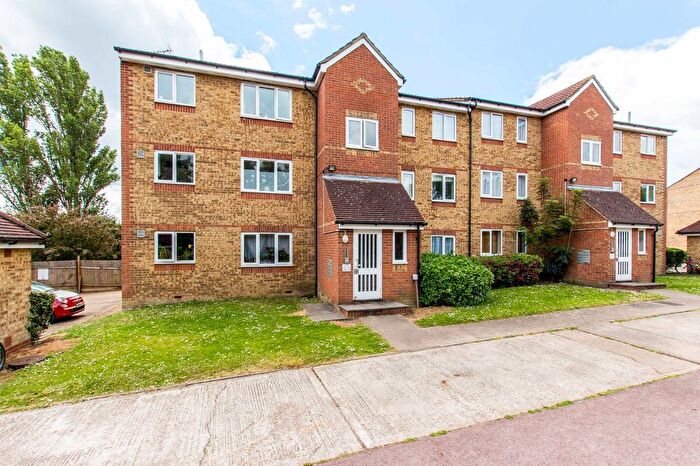 Studio To Rent In Scammell Way, Watford, Hertfordshire, WD18