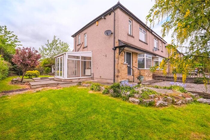 3 Bedroom Semi-Detached House For Sale In Mountfields, Hipperholme, Halifax, HX3