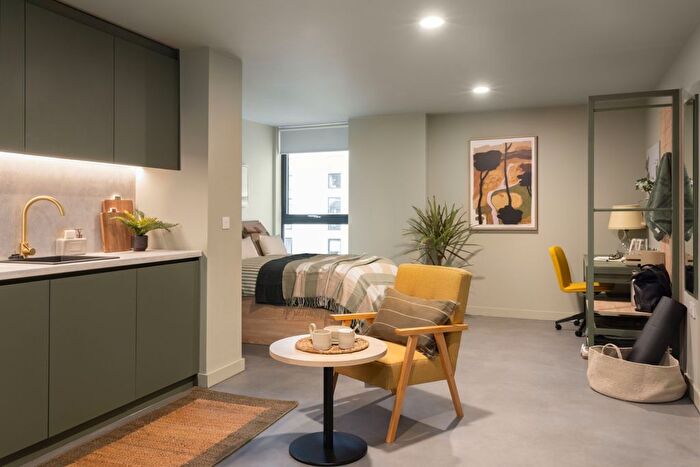 Studio To Rent In Central Road, Leeds, LS1