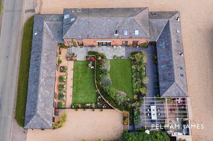 6 Bedroom Barn Conversion For Sale In Stapleford Road, Leesthorpe, LE14