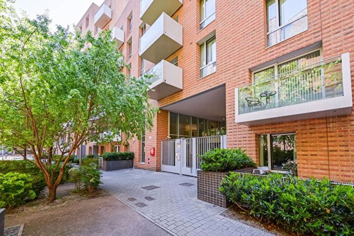 1 Bedroom Flat For Sale In Nelson Walk, , Bow, London, E3