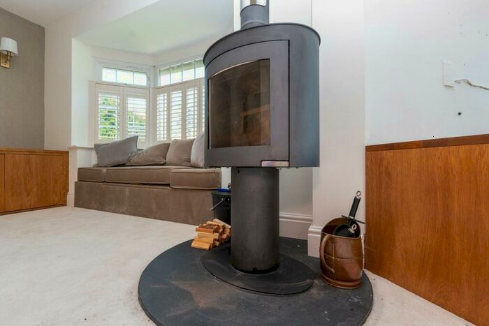 3 Bedroom Cottage For Sale In Ullenhall, B95
