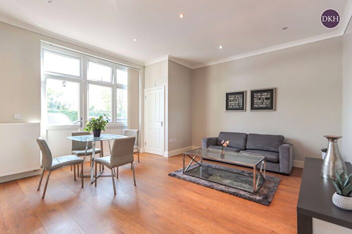 1 Bedroom Flat To Rent In Fitzroy House, Dwight Road, Watford, Hertfordshire, WD18