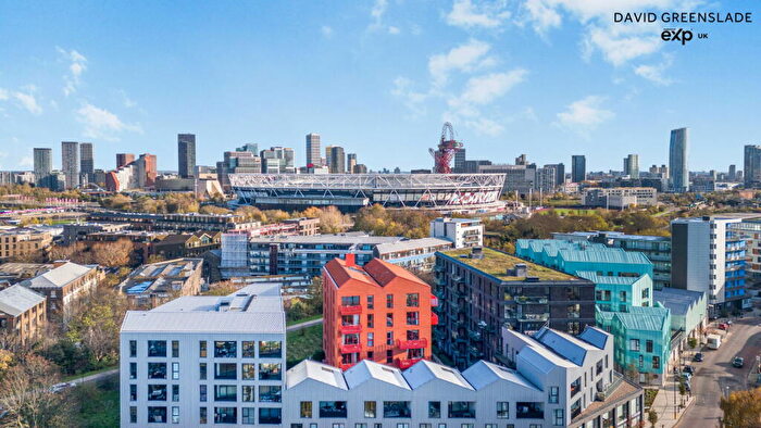 2 Bedroom Apartment For Sale In Hart Yard, London, E3