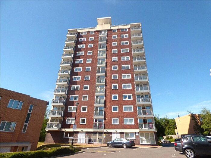 1 Bedroom Flat To Rent In Lakeside Rise, Blackley, Manchester, M9