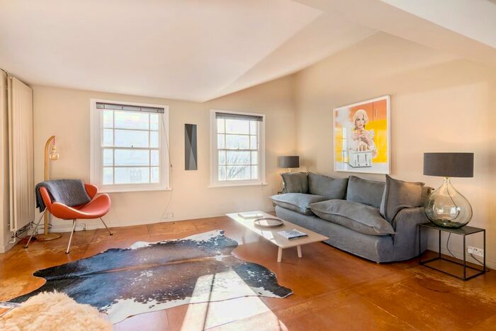 3 Bedroom Flat To Rent In Lonsdale Road, London, W11