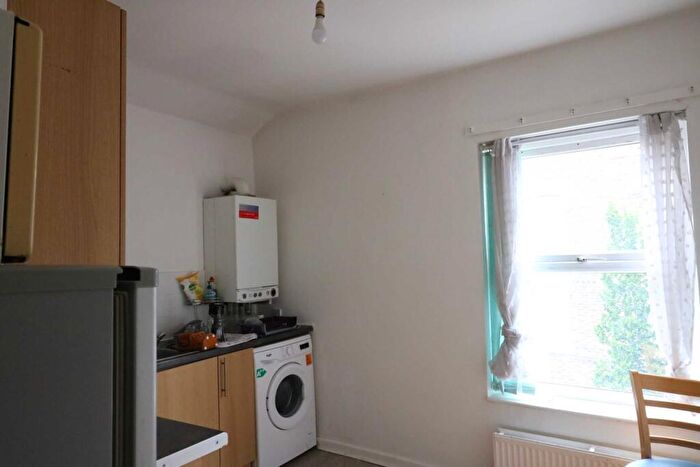 2 Bedroom Flat To Rent In Botanic Road, Liverpool, L7