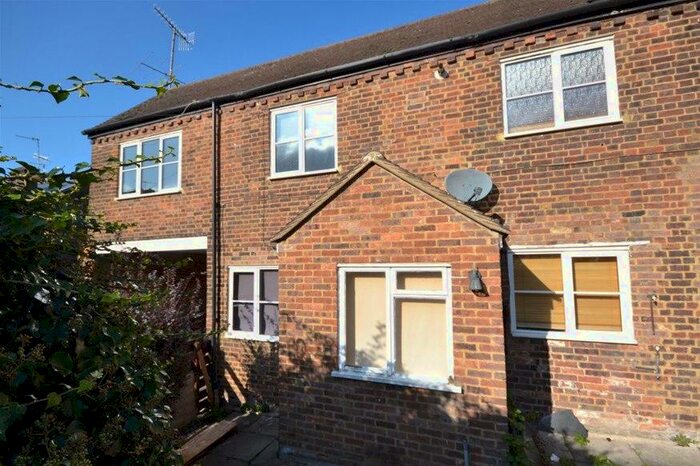 2 Bedroom House To Rent In Mulberry Court, Hemel Hempstead, HP1