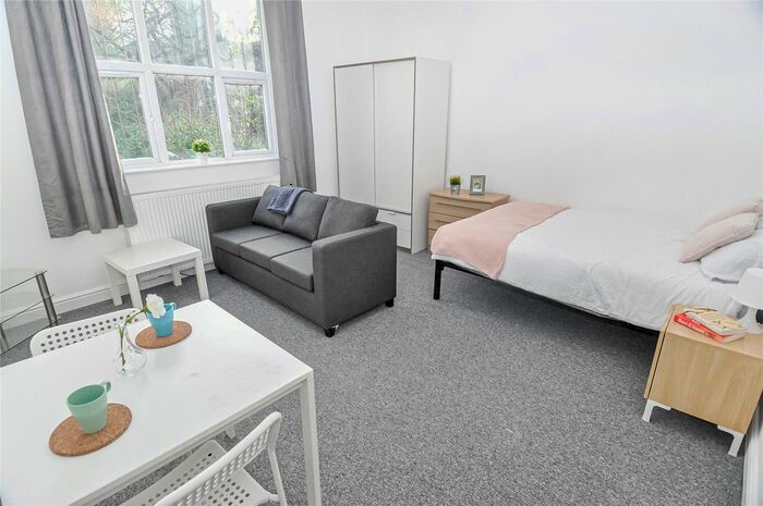 1 Bedroom Flat To Rent In 4 Brook Road, Stockport SK4