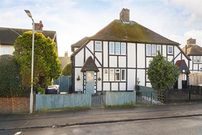 3 Bedroom Semi Detached House For Sale In Western Avenue, Herne Bay, CT6