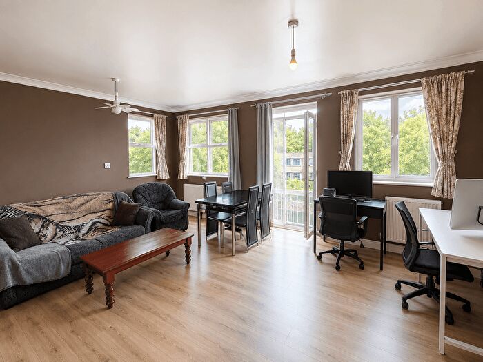 2 Bedroom Flat To Rent In Harrow Road, Wembley, HA0